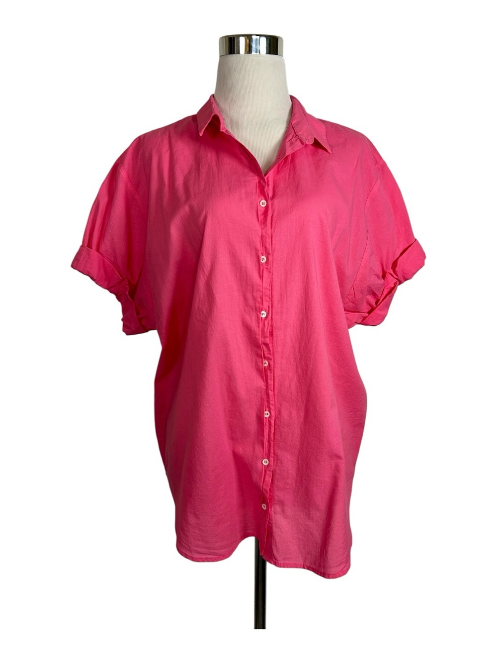 XiRENA Channing Women's Short-Sleeve Button-Front Shirt Fuchsia